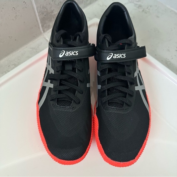 ASICS Black and Vibrant Red Running Spikes Size 10 Men